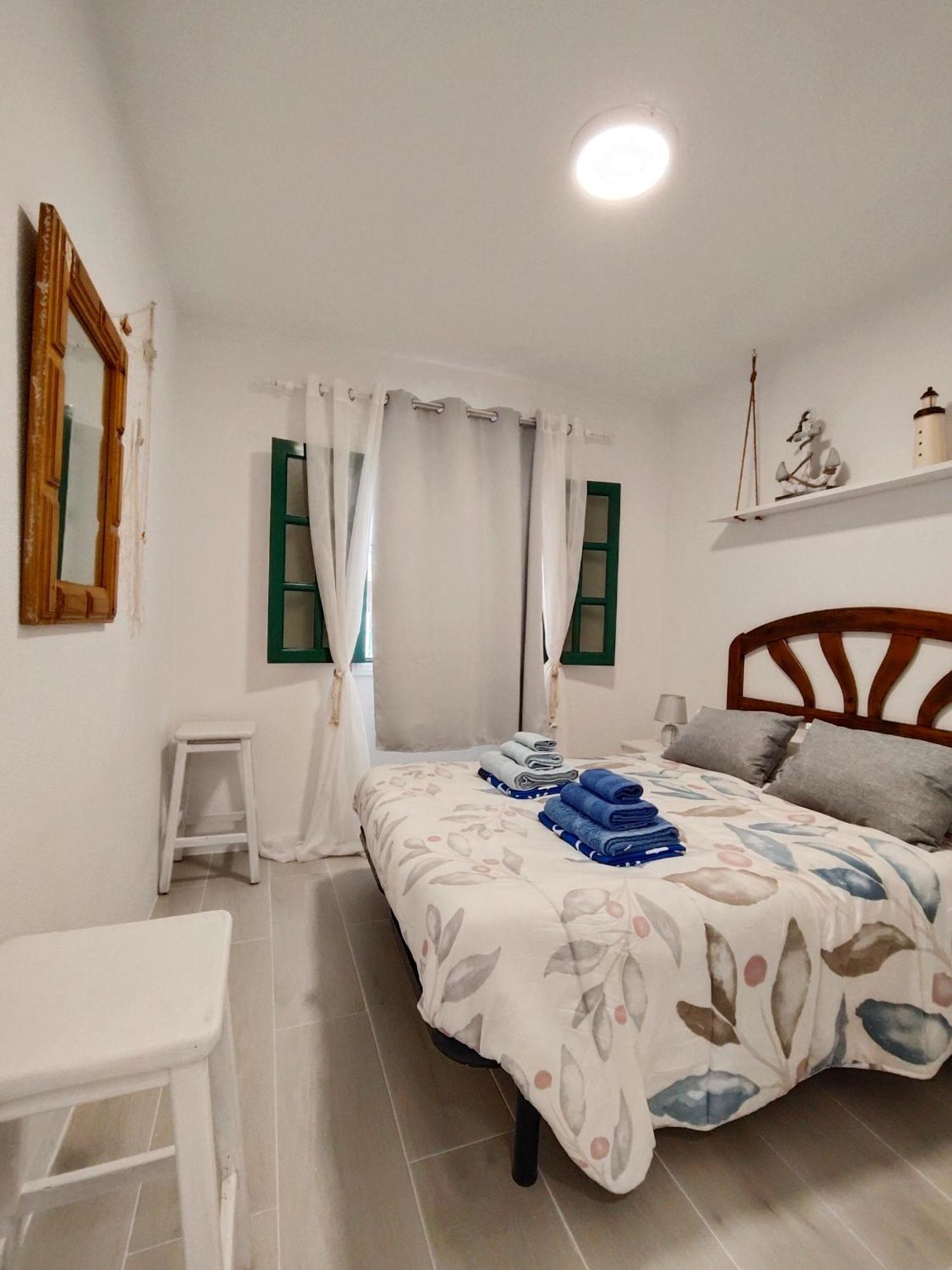 Louise 1 Minuto A Pie Del Mar Apartment Tias Bagian luar foto